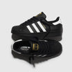 Adidas Superstar kengät värissä musta