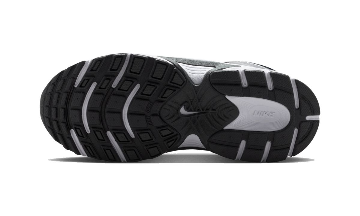 Nike V5 RNR Shoes (Classic laces) Black/Anthracite/Smoke Grey/Black