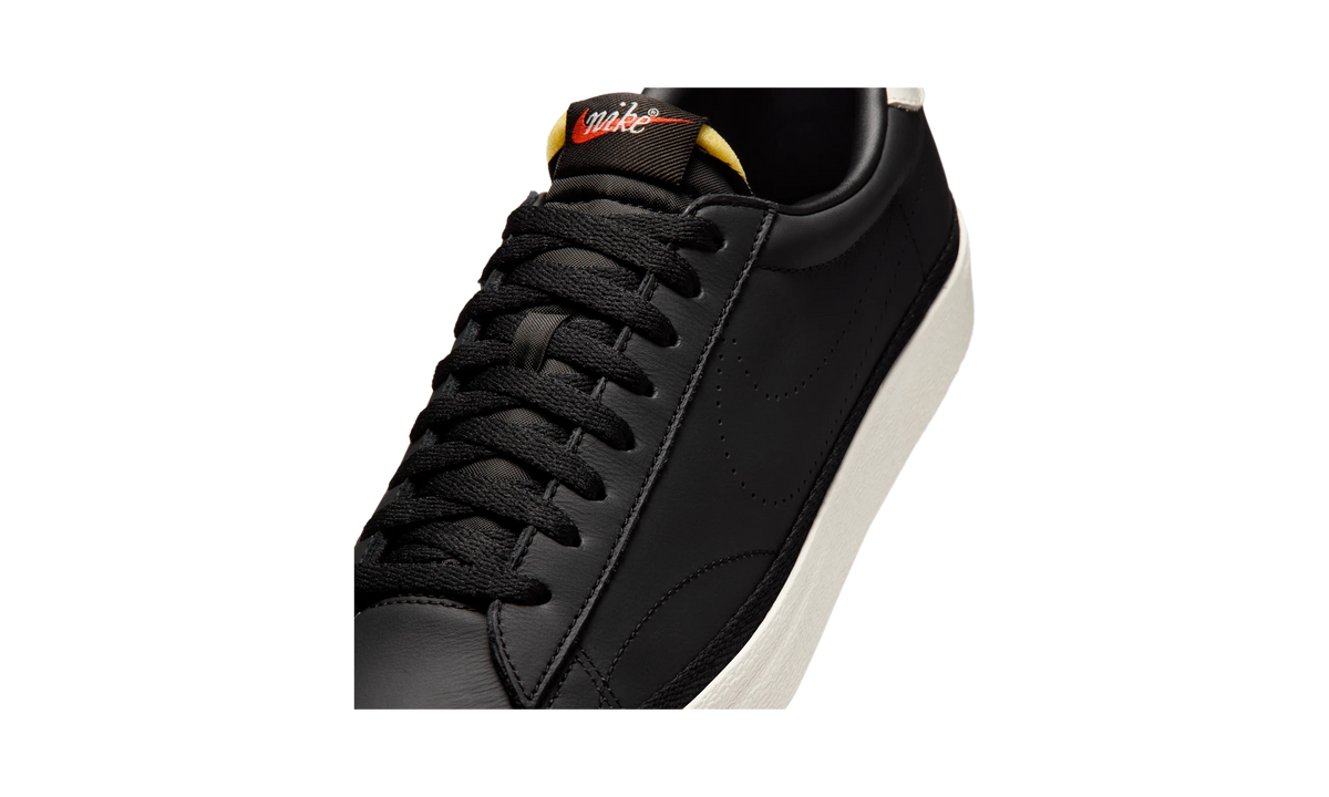 Nike Tennis Classic Men‘s shoes Black/Sail/Team Orange/Black