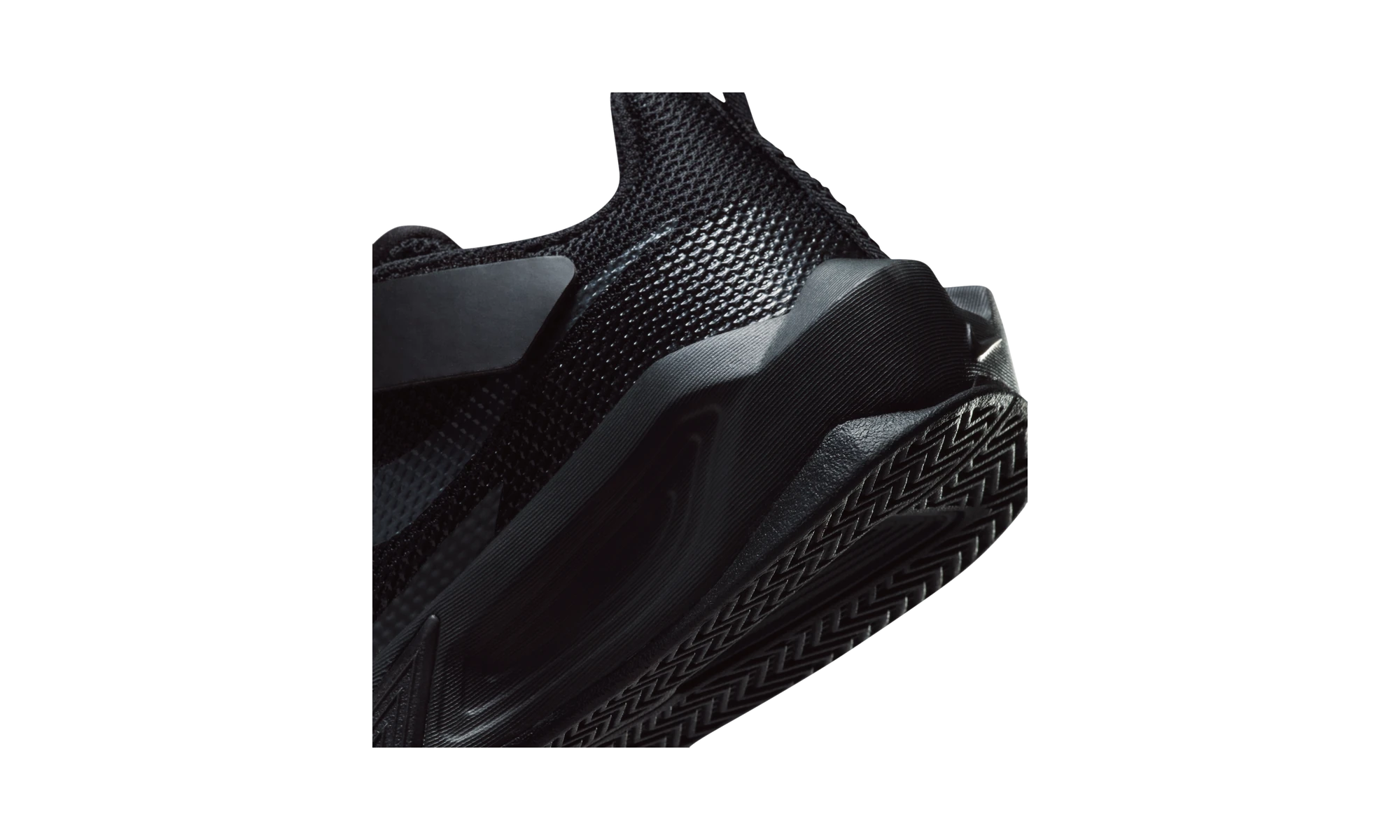 Nike S.T. Dynamite Basketball Shoe Black/Dark Smoke Grey/Black