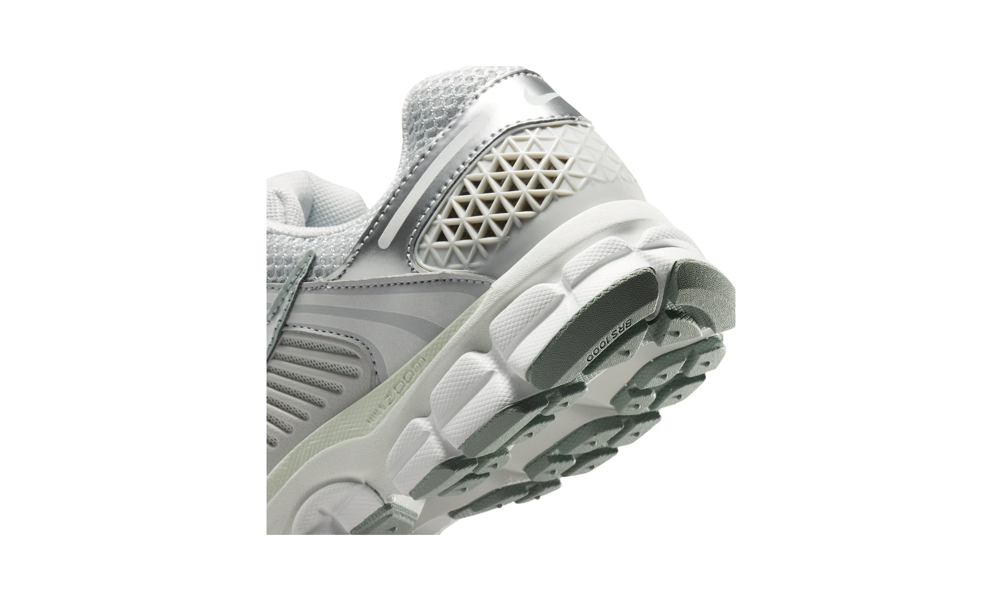 Nike Zoom Vomero 5 shoes with reflective accents Grey Fog/Off-White/Spruce Aura/Grey Fog