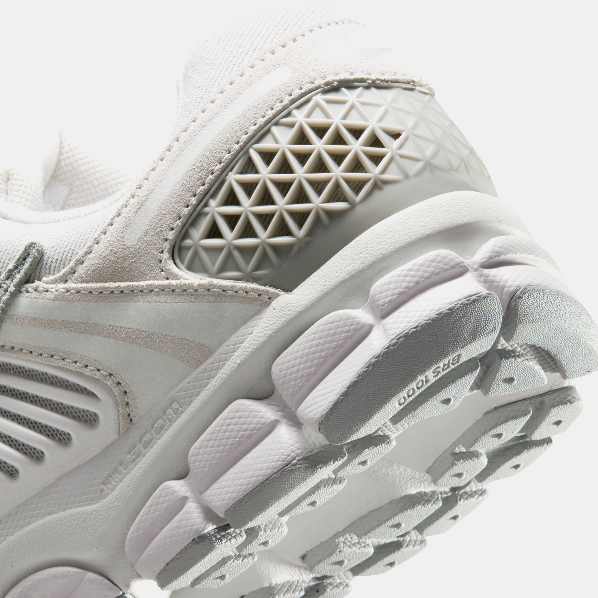 Nike Zoom Vomero 5 SE Vast Grey/Light Smoke Grey/Platinum Tint