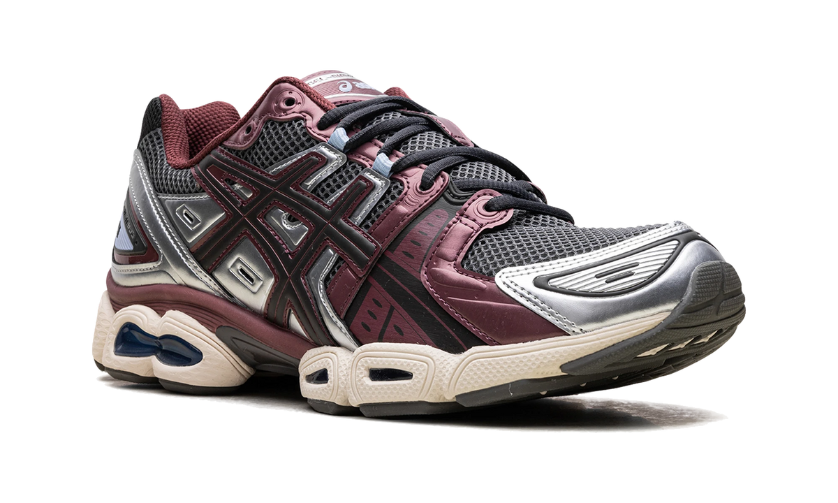 ASICS Gel-Nimbus 9 Truffle Grey Dark Cherry