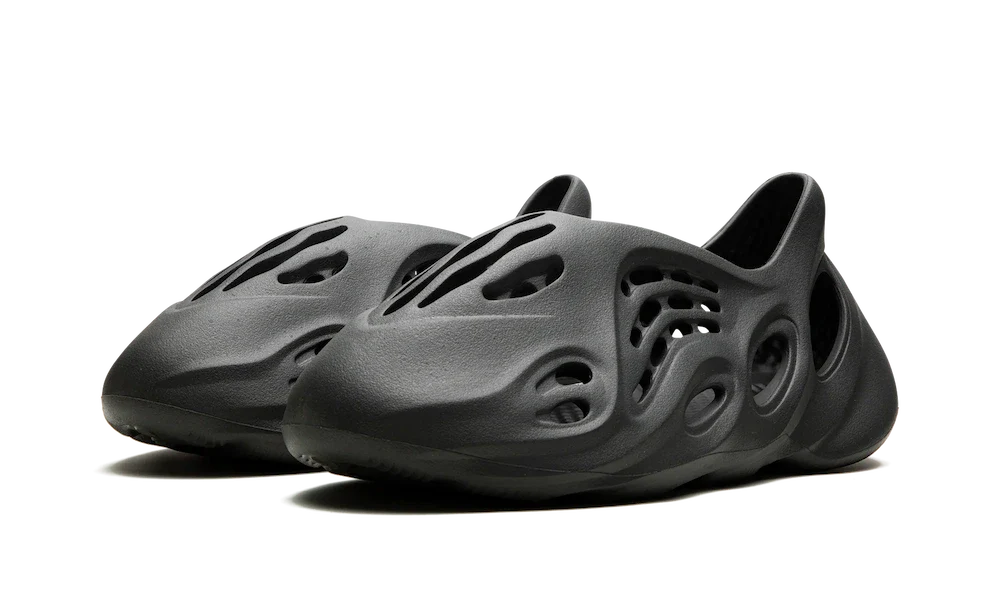 Adidas Yeezy Foam RNR Carbon - Sneak