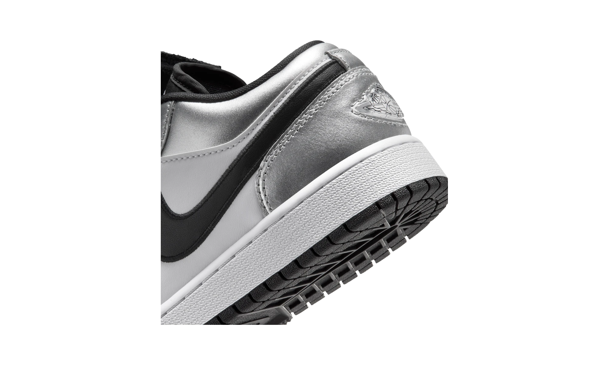 Air Jordan 1 Low SE Metallic Silver Tiempo