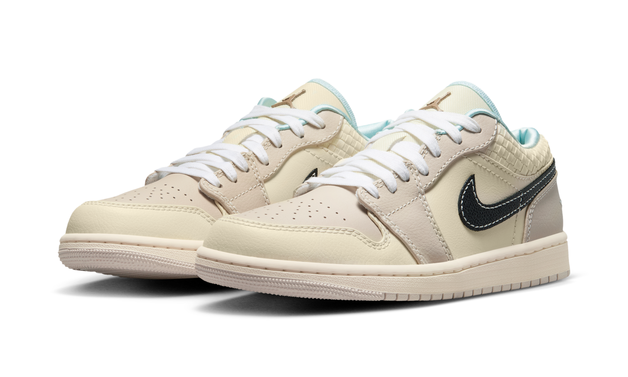 Air Jordan 1 Low SE Sanddrift Glacier Blue