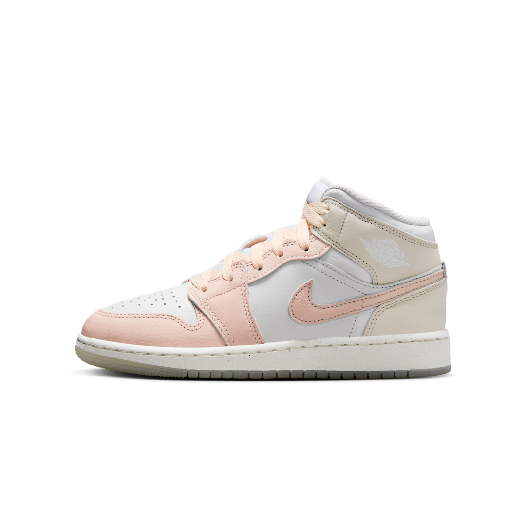 Air Jordan 1 Mid Flamingo