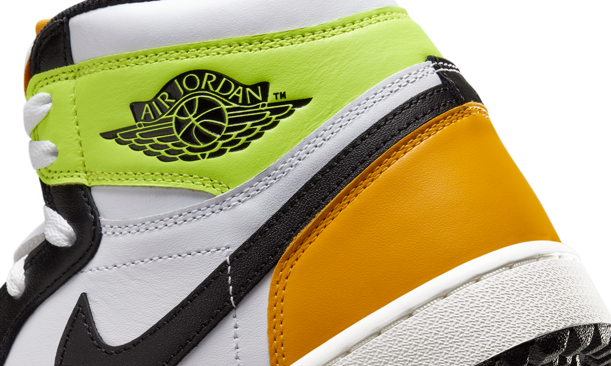 Air Jordan 1 Retro High Golf White University Gold Volt Black