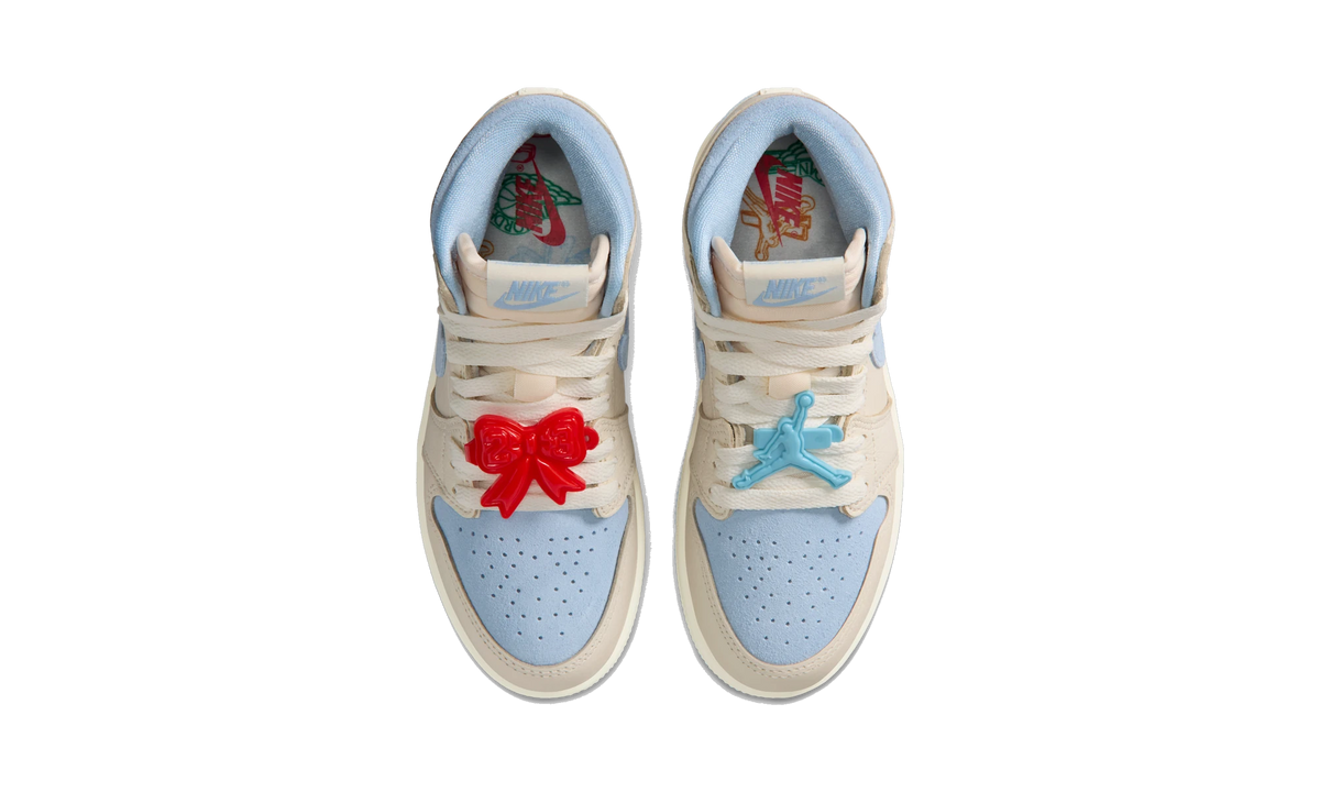 Air Jordan 1 Retro High OG Pale Ivory Psychic Blue (PS)