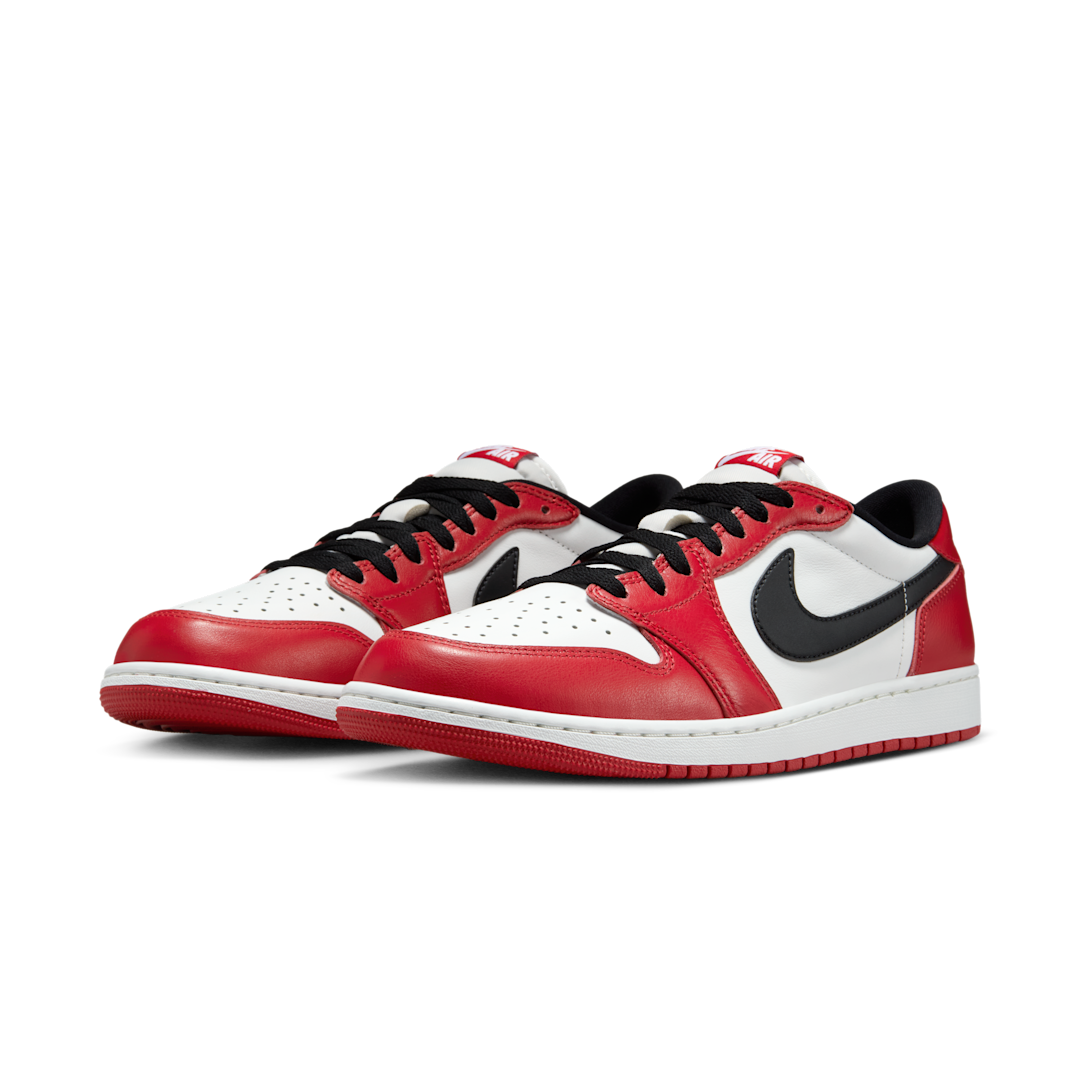 Air Jordan 1 Retro Low OG Chicago (2025), Varsity Red/Black/Summit White (HQ6998-600)