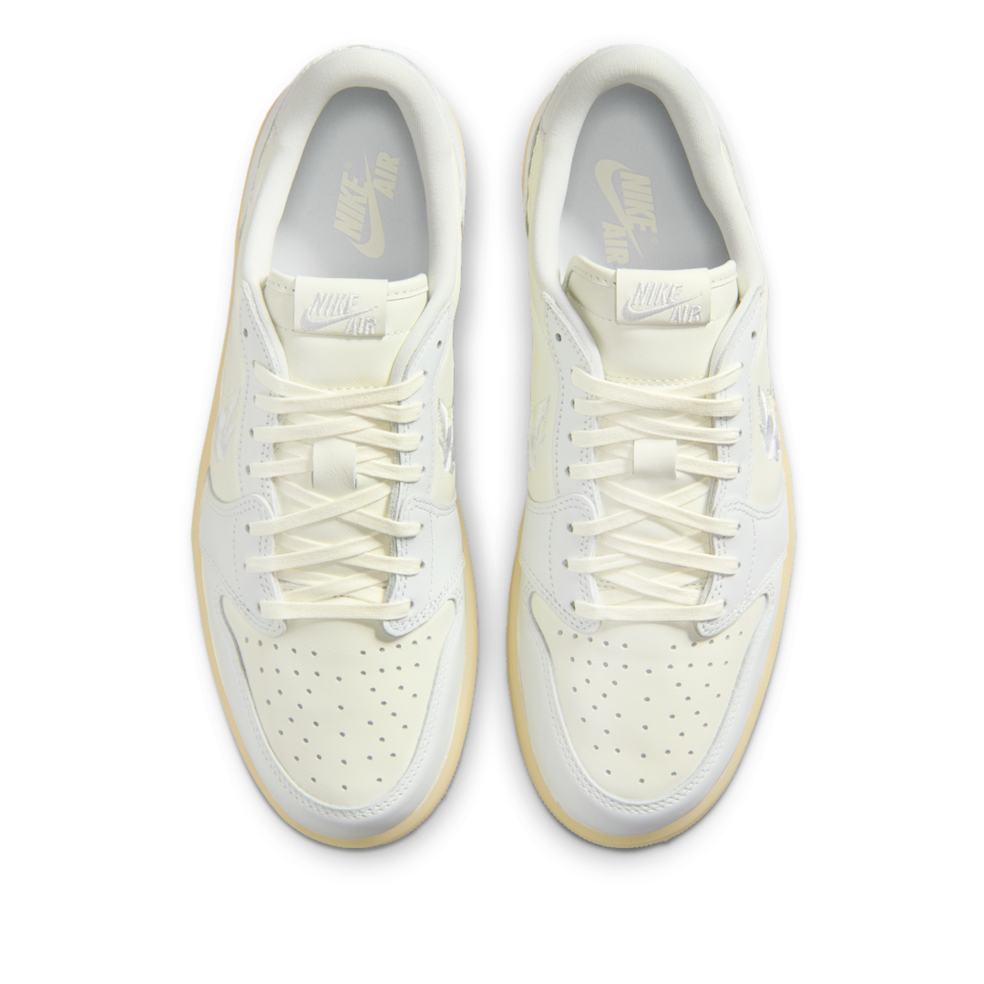 Air Jordan 1 Retro Low OG Rabbit Floral Swoosh - Sneak