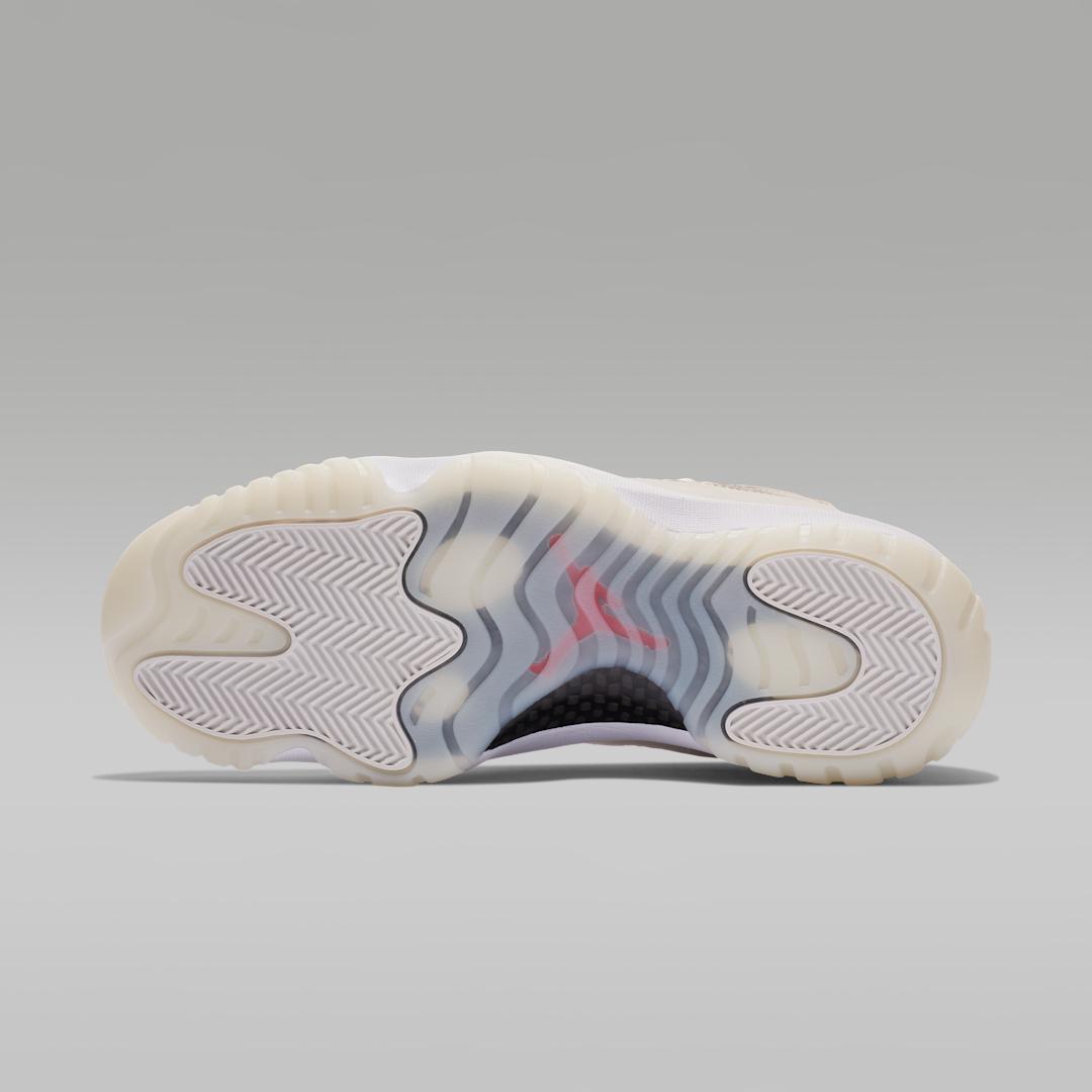 Air Jordan 11 Retro Platinum Tint - Sneak