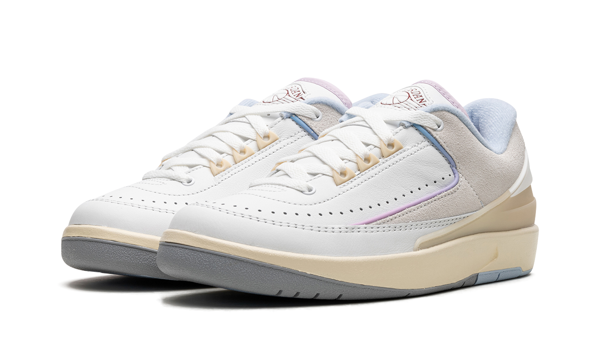 Air Jordan 2 Retro Low Look, Up in the Air