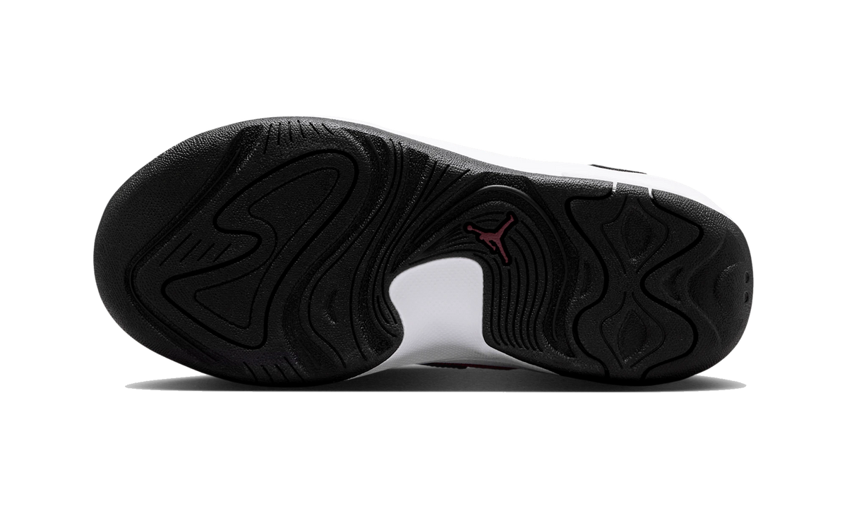 Air Jordan Max Aura 7 Black Varsity Red