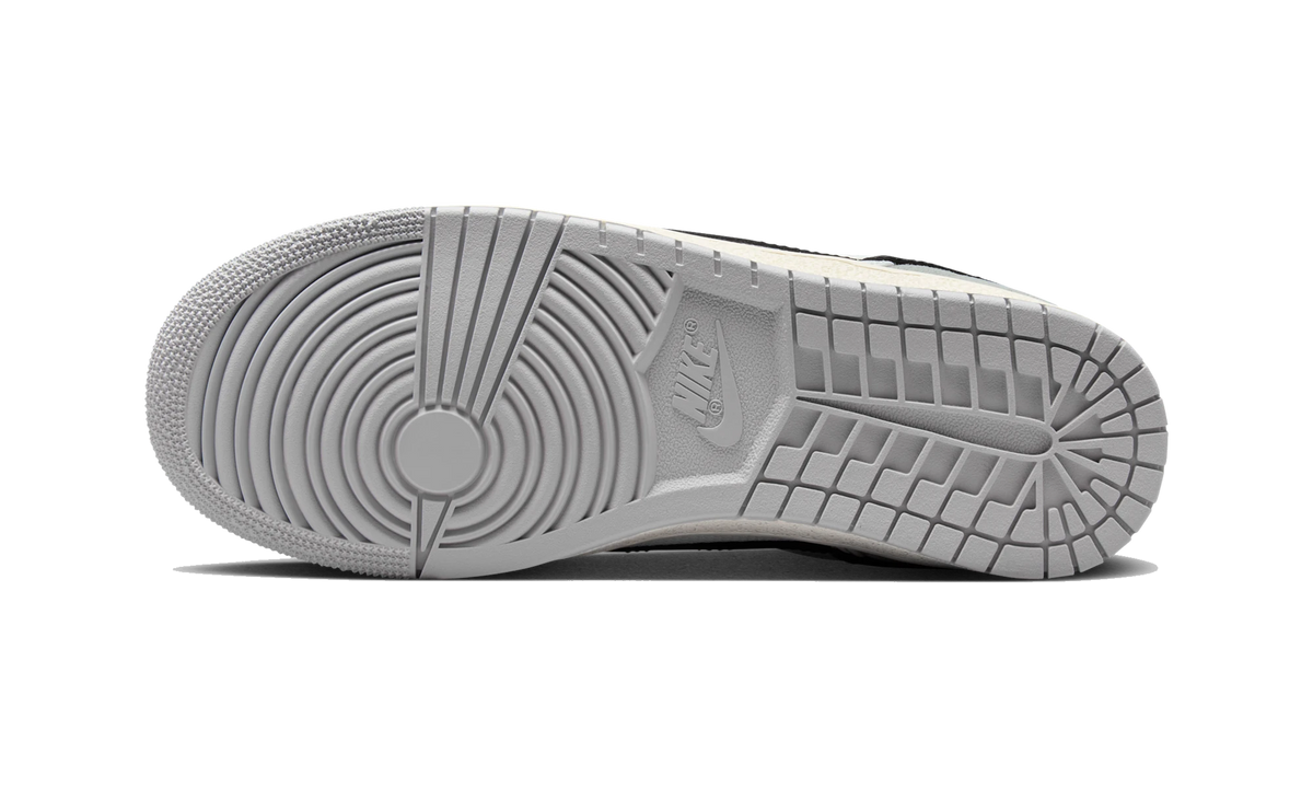 Air Jordan Skyline Low White Black Light Smoke Grey