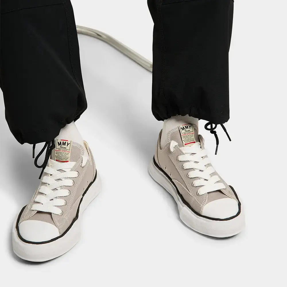 Maison Mihara Yasuhiro Peterson OG Sole Canvas Low Grey, Grey (A01FW702-GRY)
