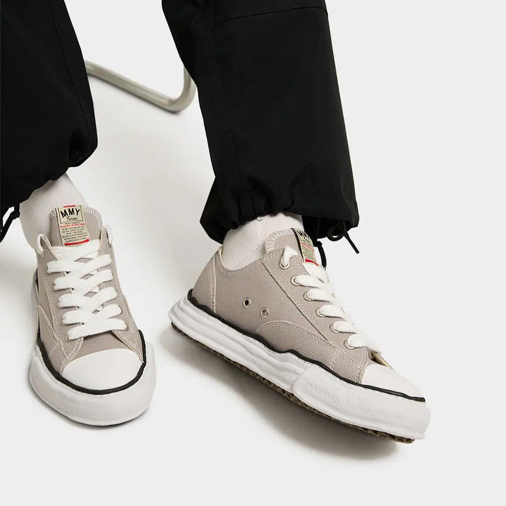 Maison Mihara Yasuhiro Peterson OG Sole Canvas Low Grey, Grey (A01FW702-GRY)