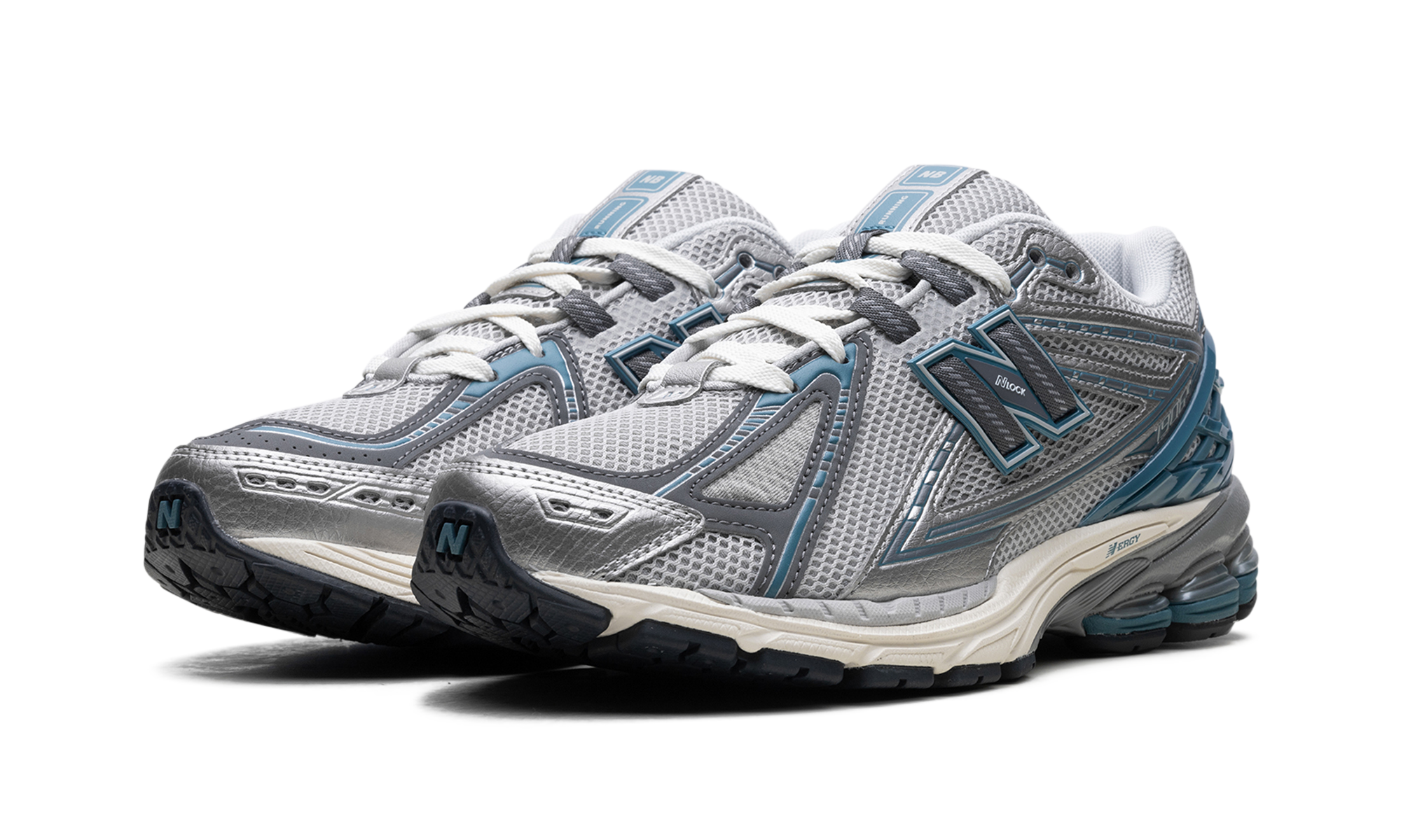New Balance 1906R Silver Metallic Terrarium