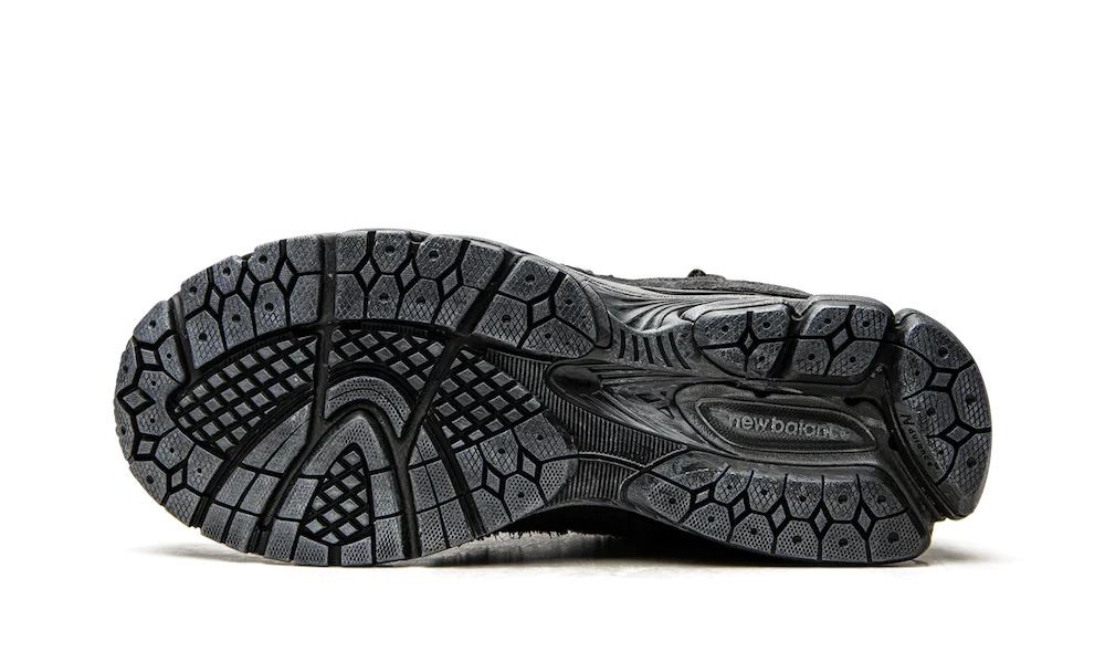 New Balance 2002R Protection Pack Phantom, Phantom/Dark Grey (M2002RDB)