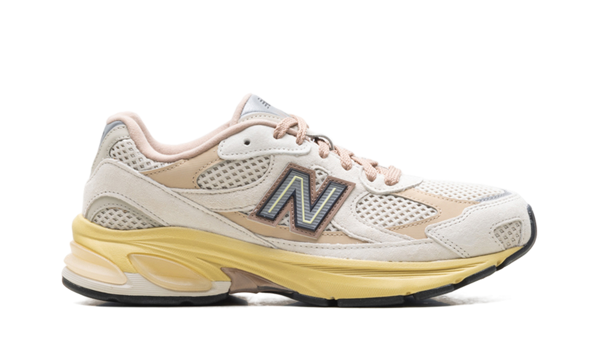 New Balance 2010 Rose Beige