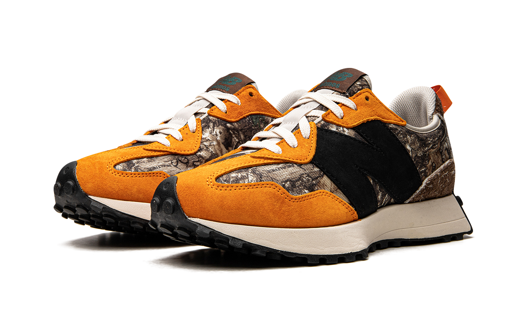 New Balance 327 atmos Realtree