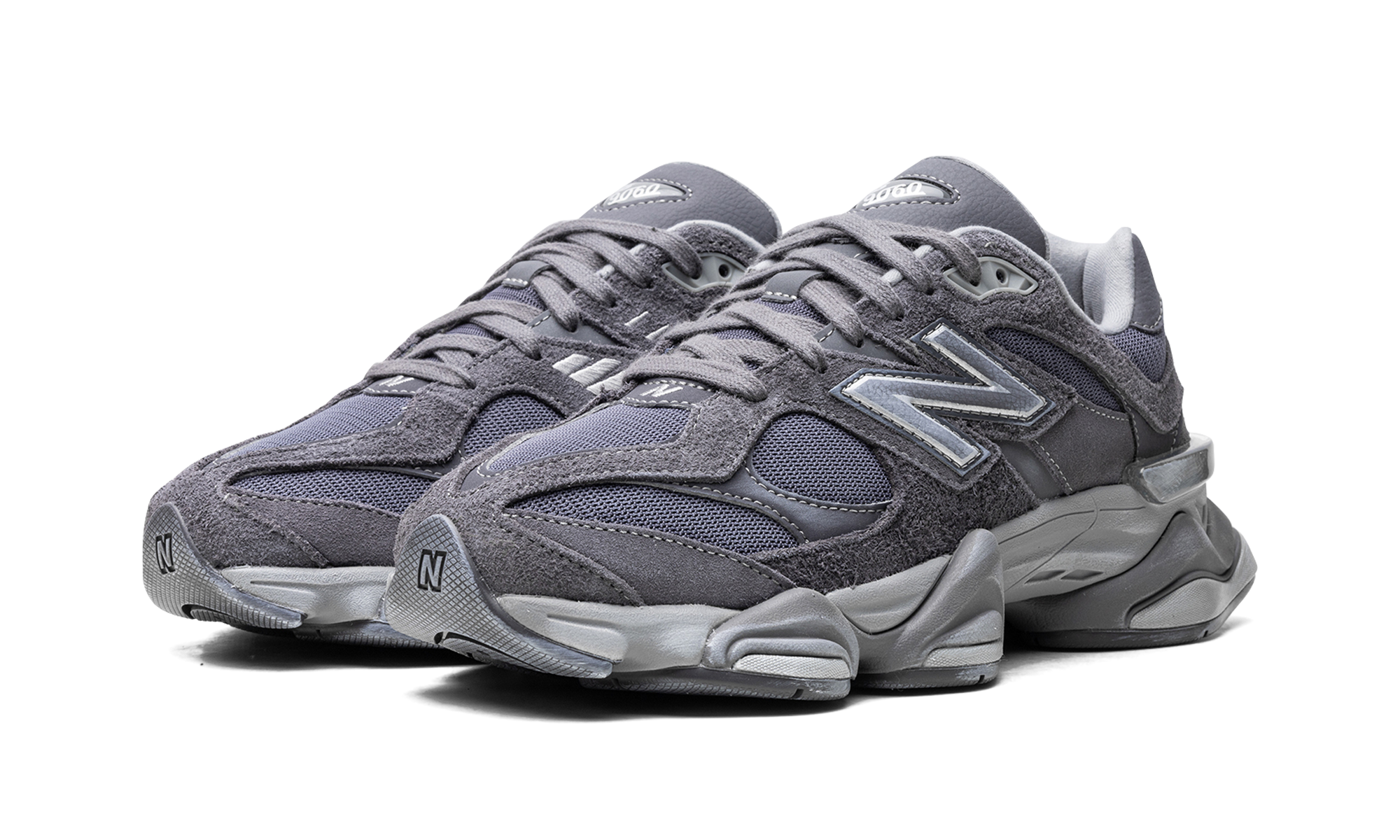 New Balance 9060 Magnet