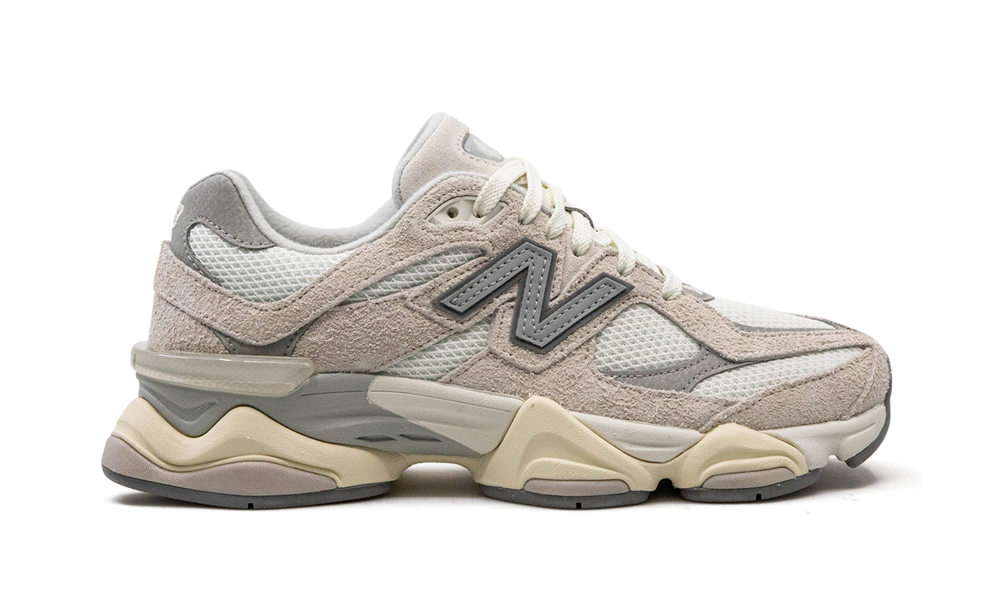 New Balance 9060 Moonbeam Sea Salt