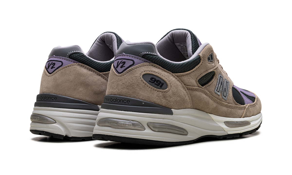 New Balance 991v2 MiUK Essentially Offbeat Pack Cement