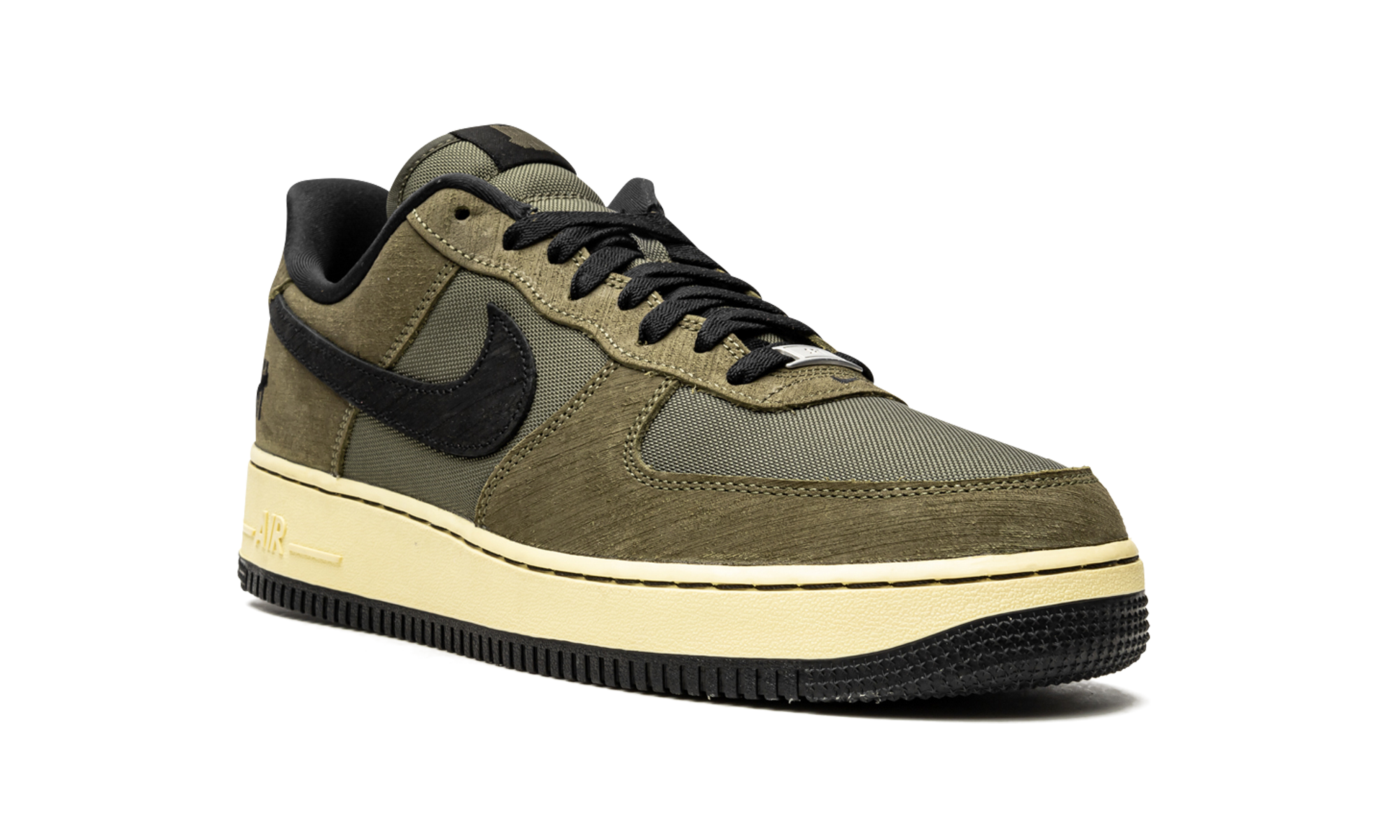 Nike Air Force 1 Low SP Undefeated Ballistic Dunk vs. AF1