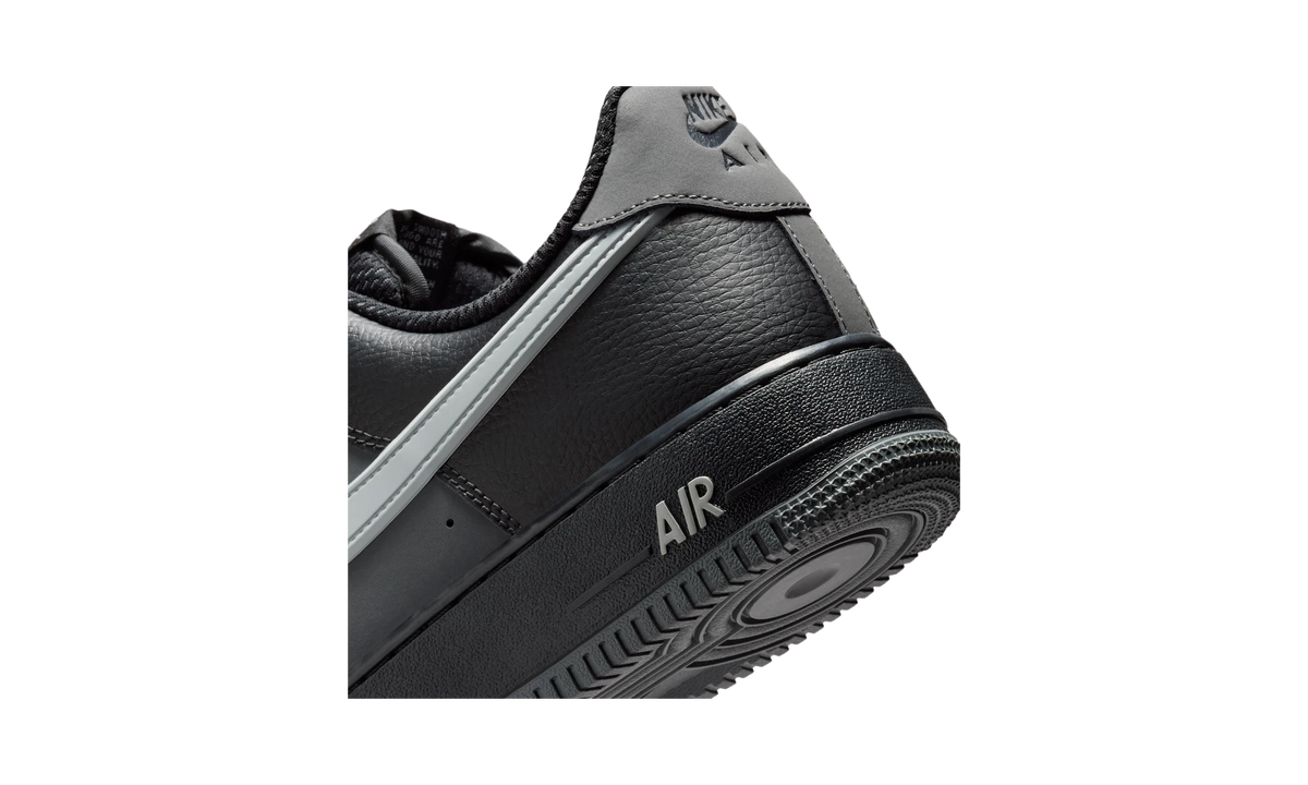 Nike Air Force 1 Low '07 LV8 Black Light Smoke Grey