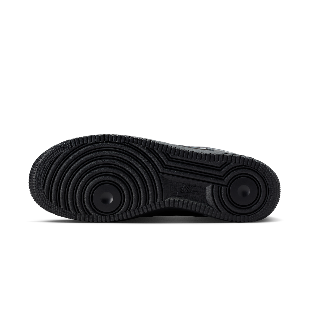 Nike Air Force 1 Low '07 LV8 Black Smoke Grey