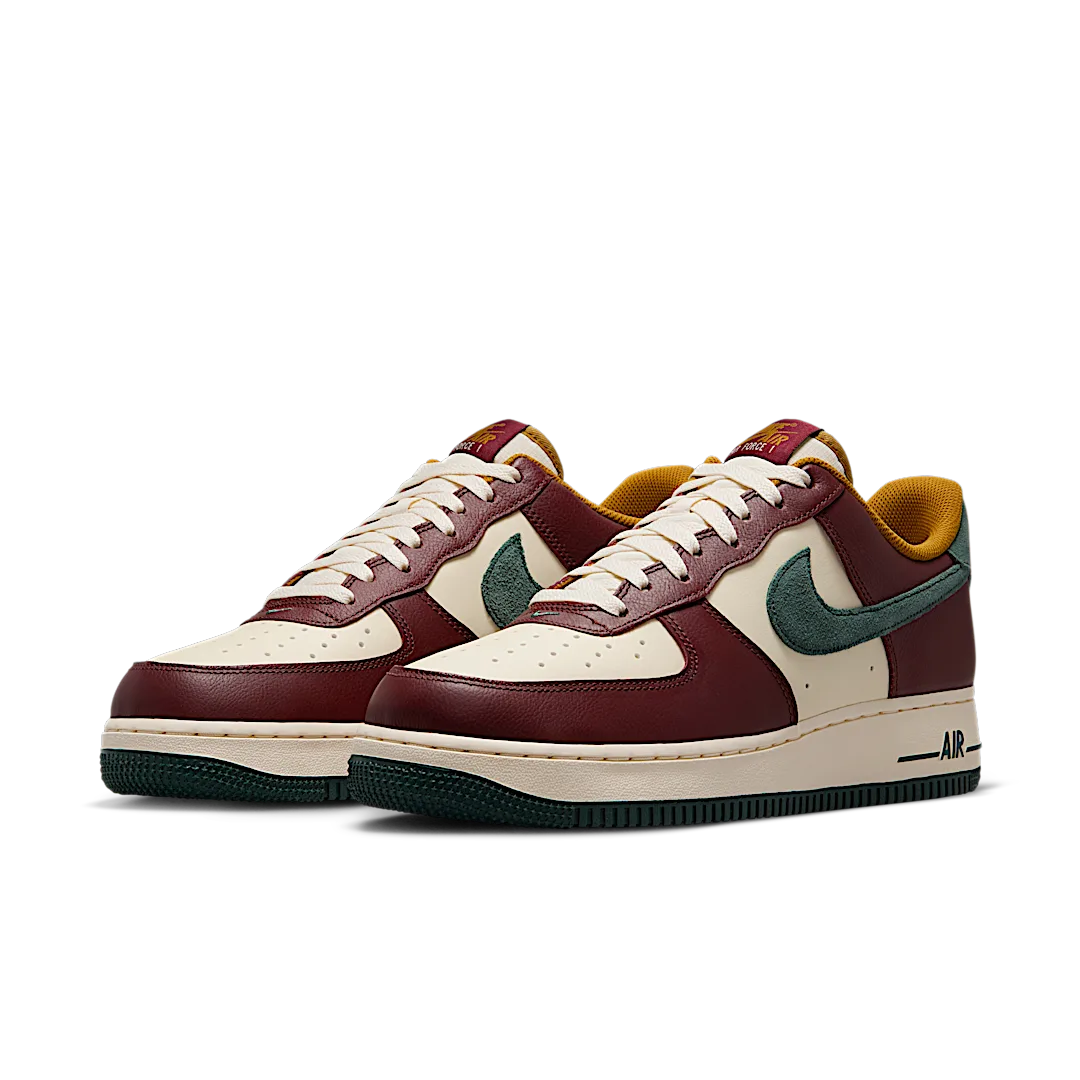 Nike Air Force 1 Low '07 LV8 Dark Team Red Vintage Green, Coconut Milk/Dark Team Red/Bronzine/Vintage Green (HQ3612-113)