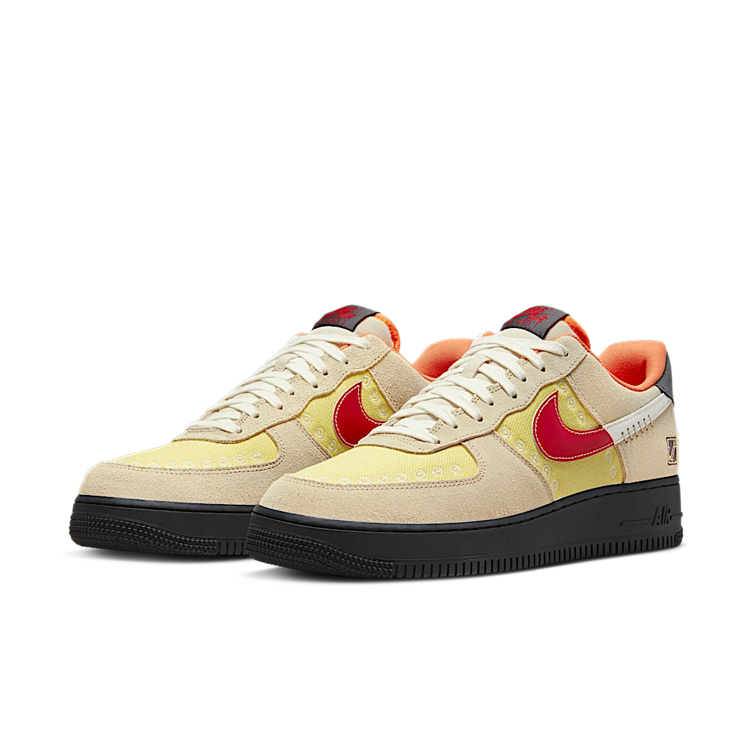 Nike Air Force 1 Low '07 LX Somos Familia, Sanddrift/University Red-Lemon Wash-Dark Smoke Grey (DZ5355-126)