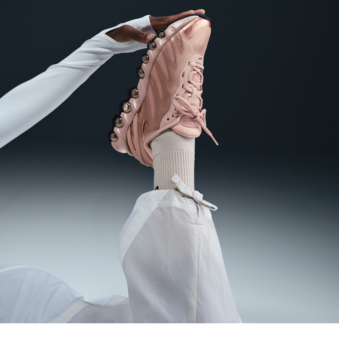 Nike Air Max Dn8 Rose Gold, Metallic Red Bronze/Black/Particle Beige (HF5509-900)