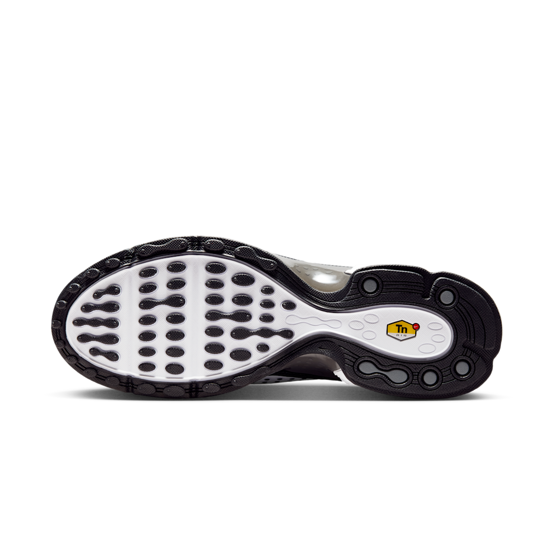 Nike Air Max Plus 7 White Black, White/Black/Smoke Grey (HQ2197-100)