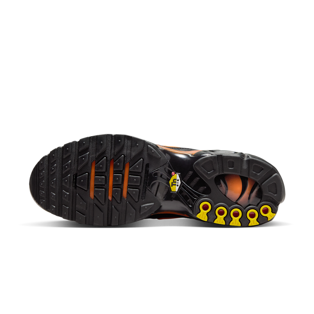 Nike Air Max Plus Black Total Orange, Black/Total Orange (DM0032-025)