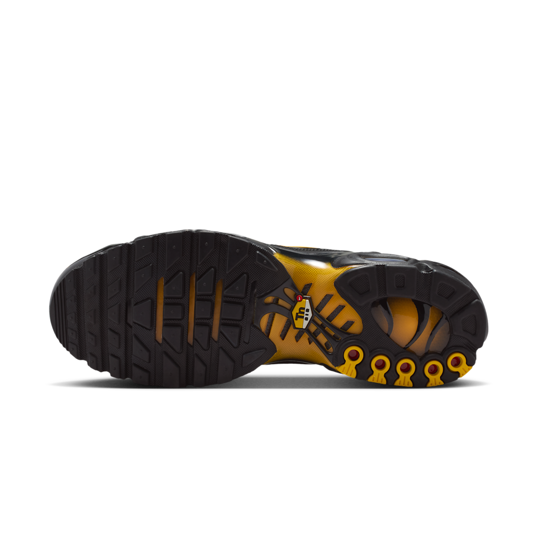 Nike Air Max Plus Premium Black Laser Orange