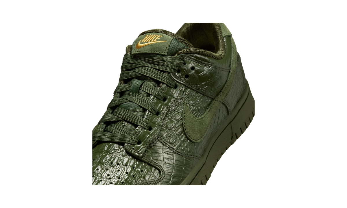 Nike Dunk Low Crocodile