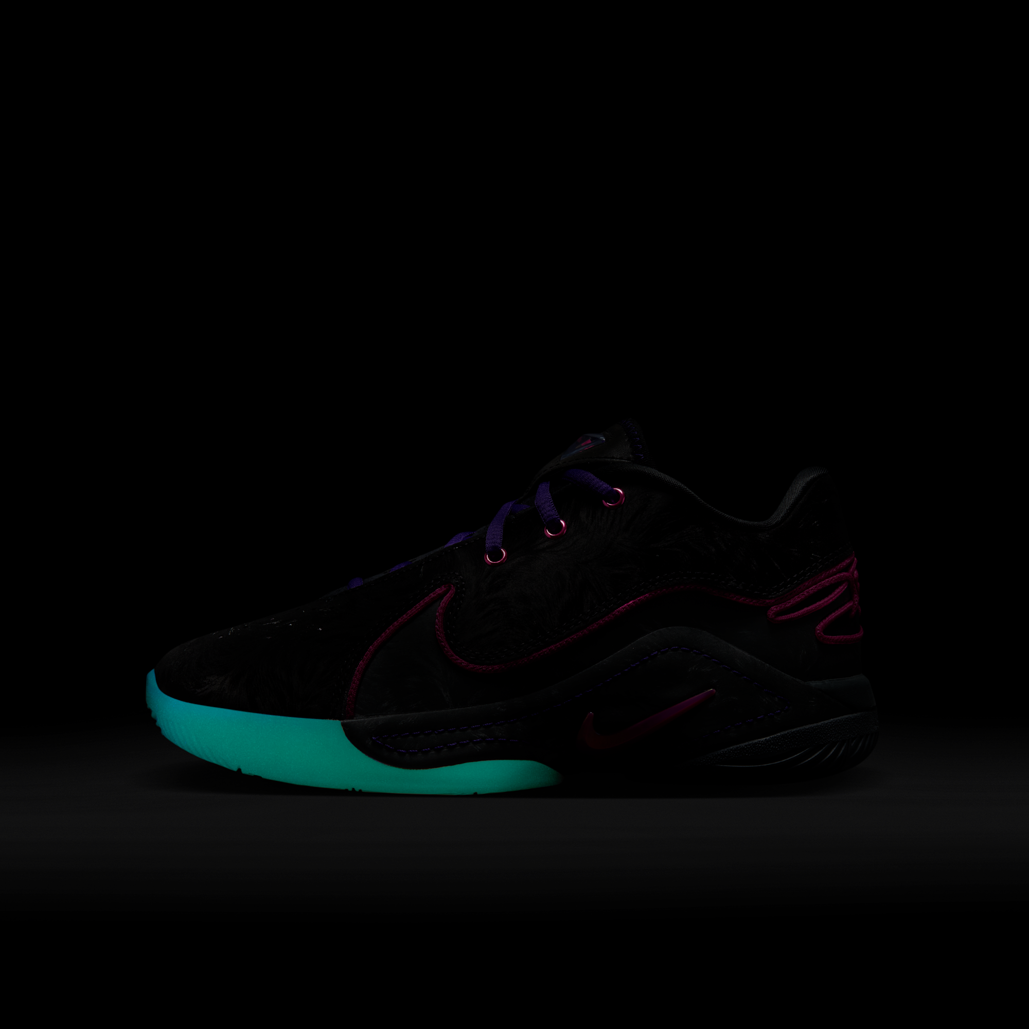 Nike LeBron 22 Blacklight