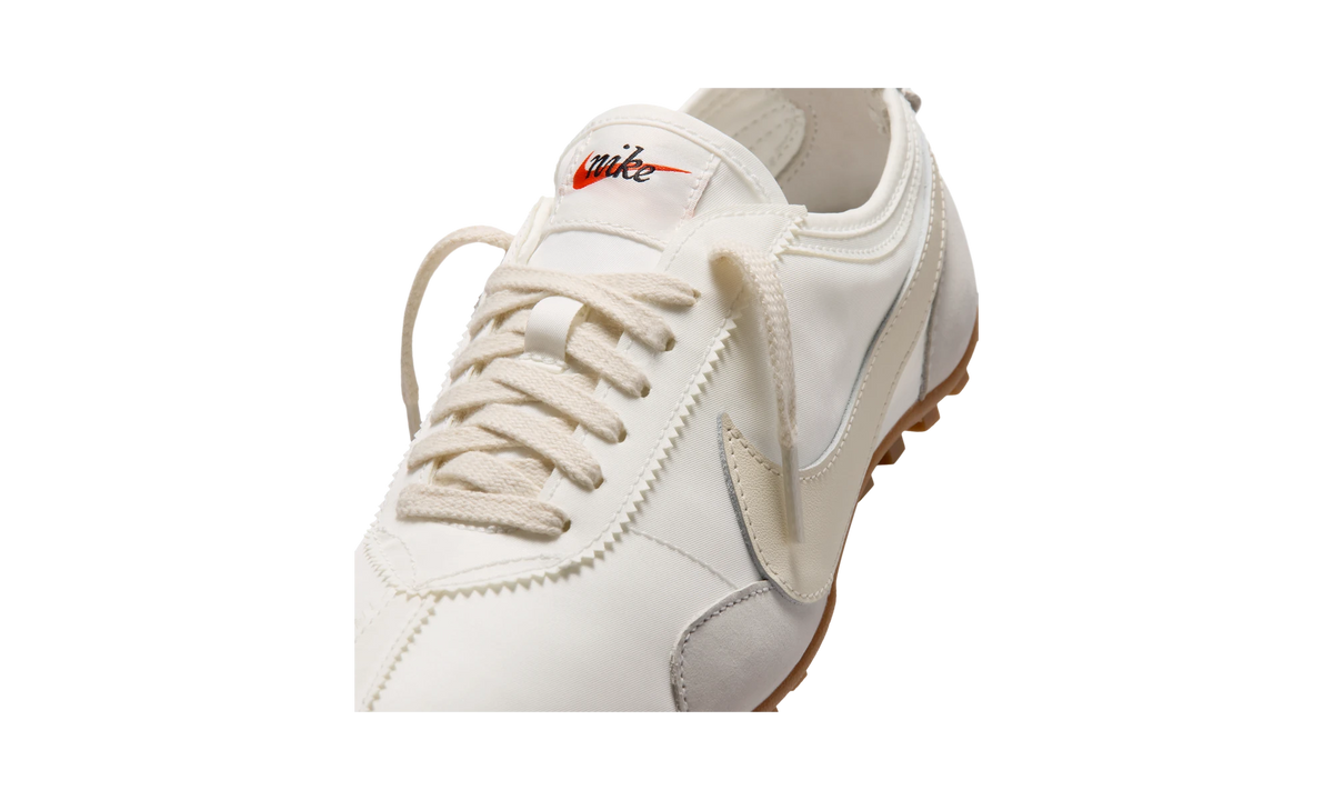 Nike Moon Shoe White Soft Pearl Gum