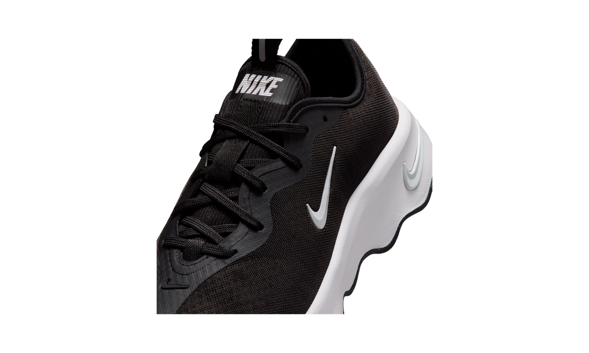 Nike Motiva 2 Black White