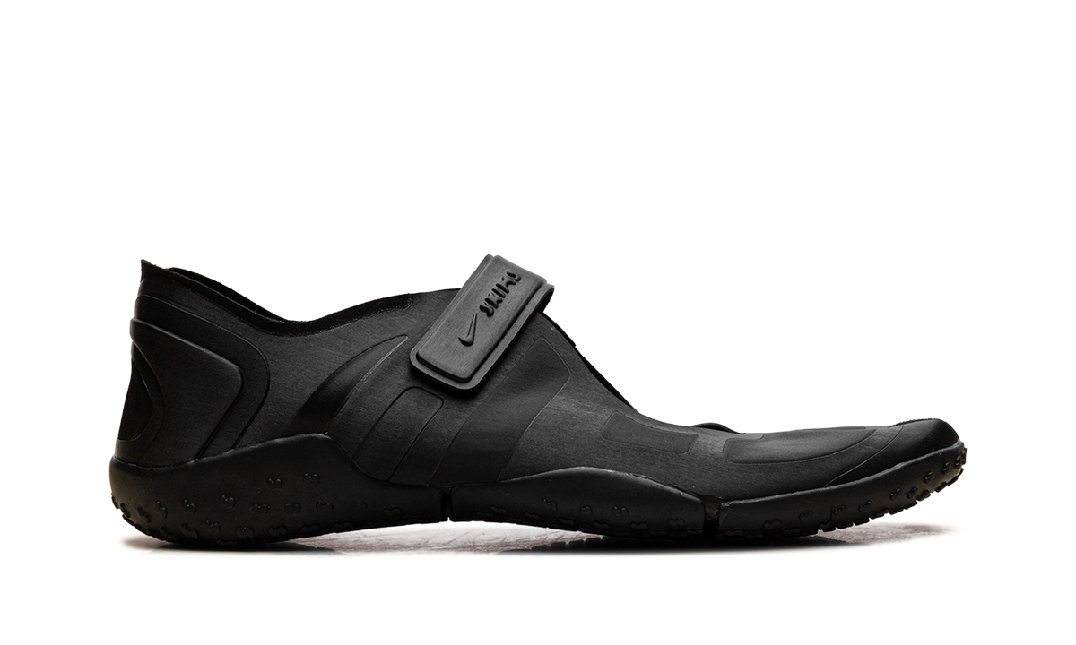 Nike Rift Satin SKIMS Black