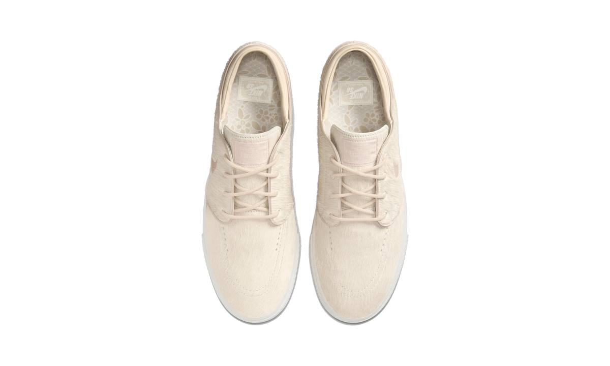 Nike SB Zoom Janoski OG+ SE Pearl White Summit White Mystic Hibiscus