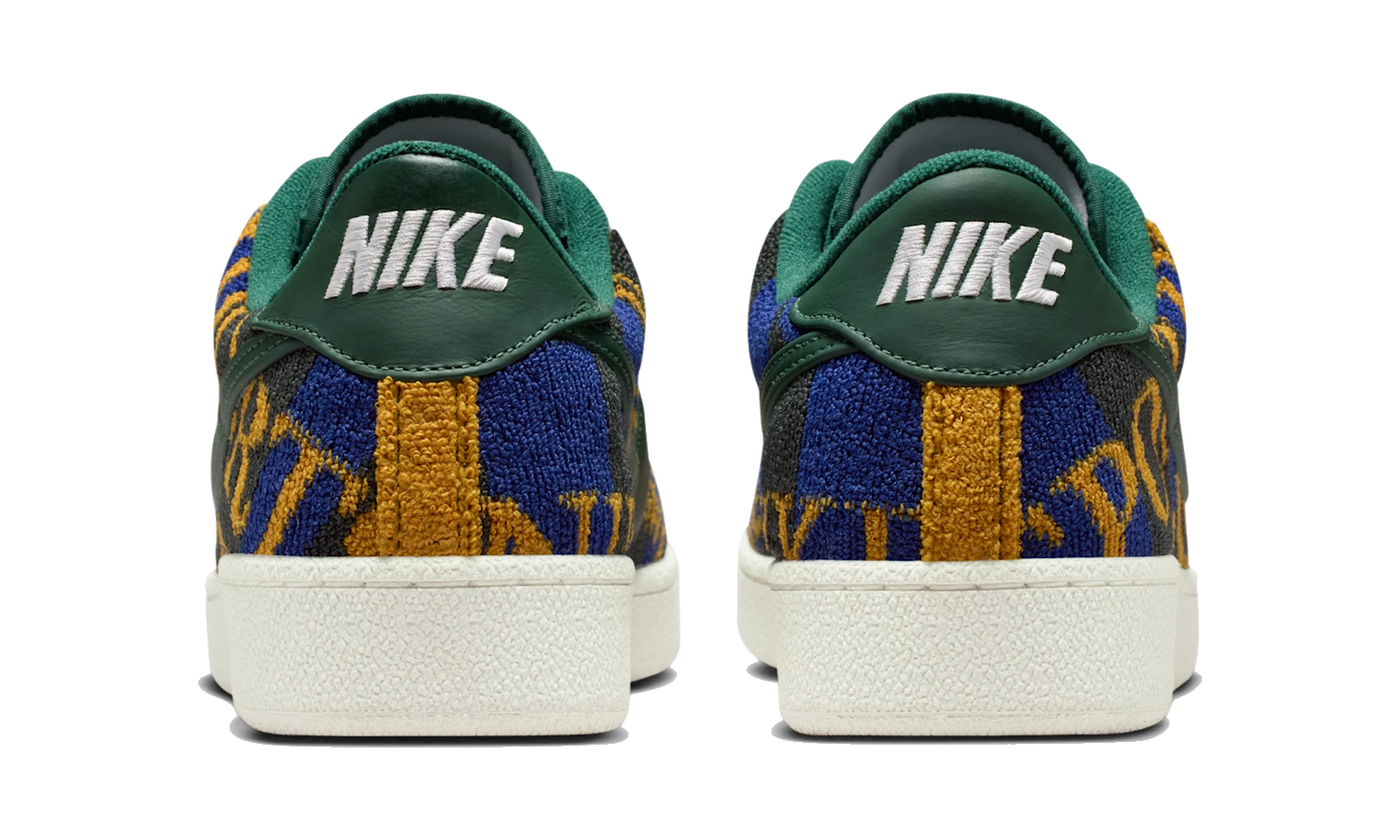Nike Tennis Classic Premium Fir White Sail