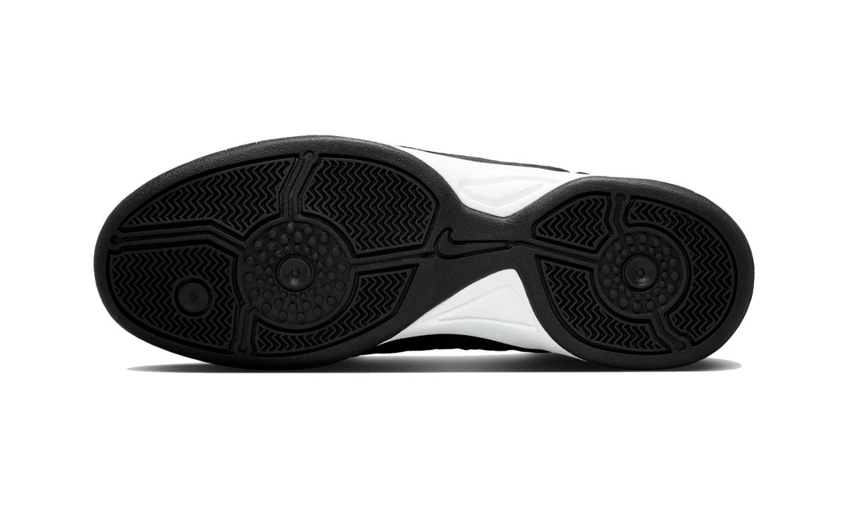 Nike Total 90 Black White