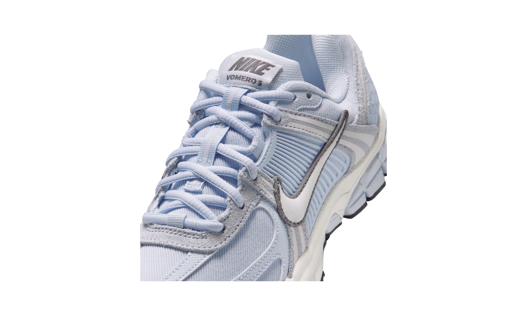 Nike Vomero 5 Football Grey Pencil Point