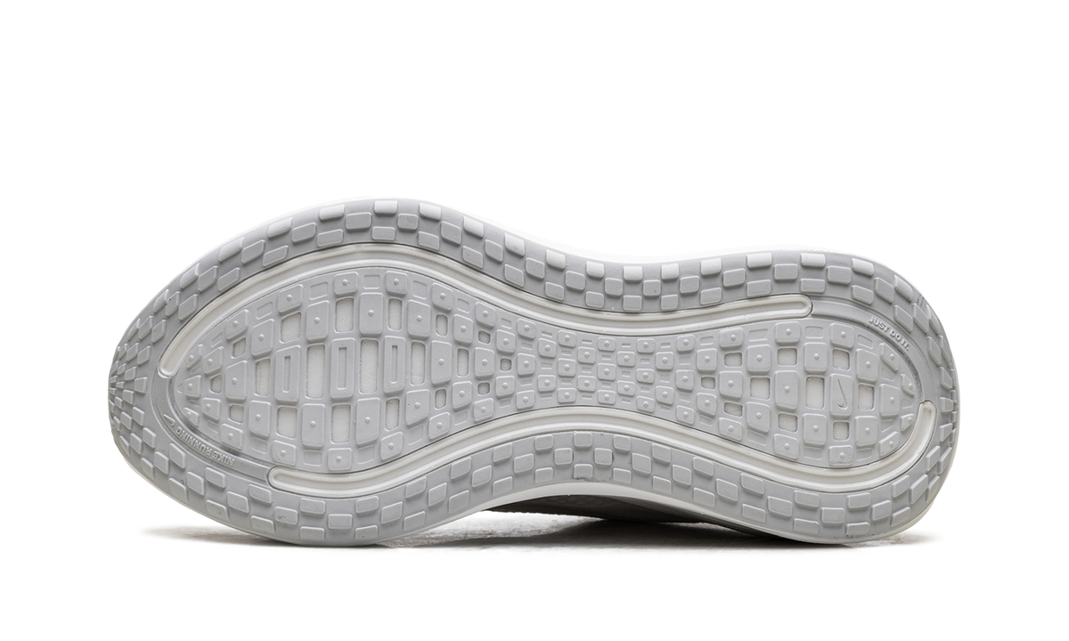 Nike Vomero Plus Triple White