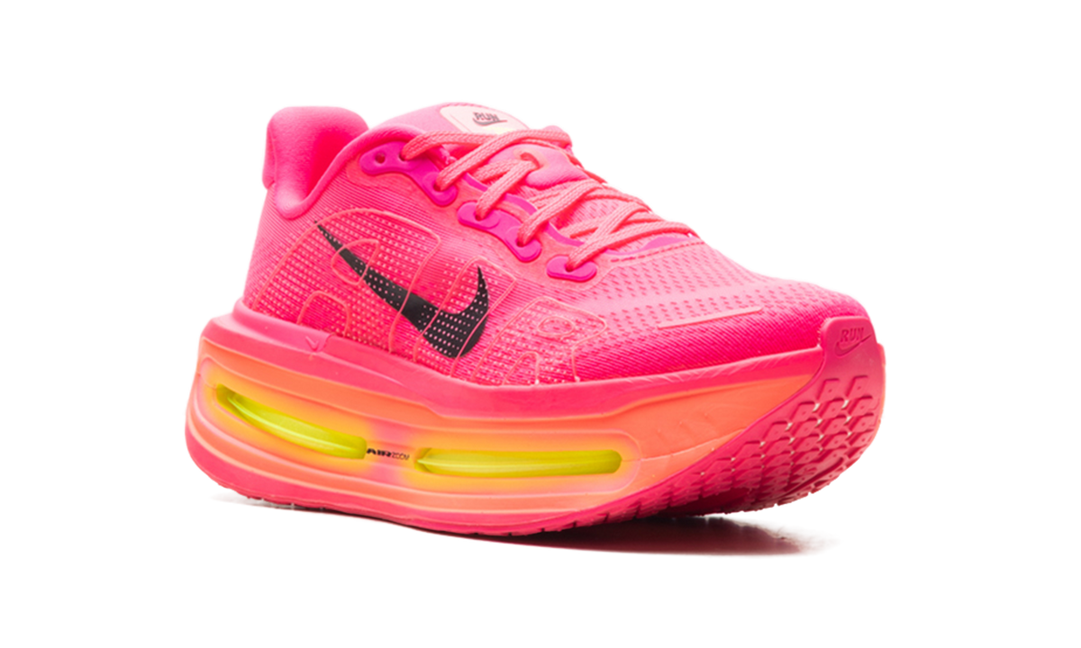 Nike Vomero Premium Hyper Pink
