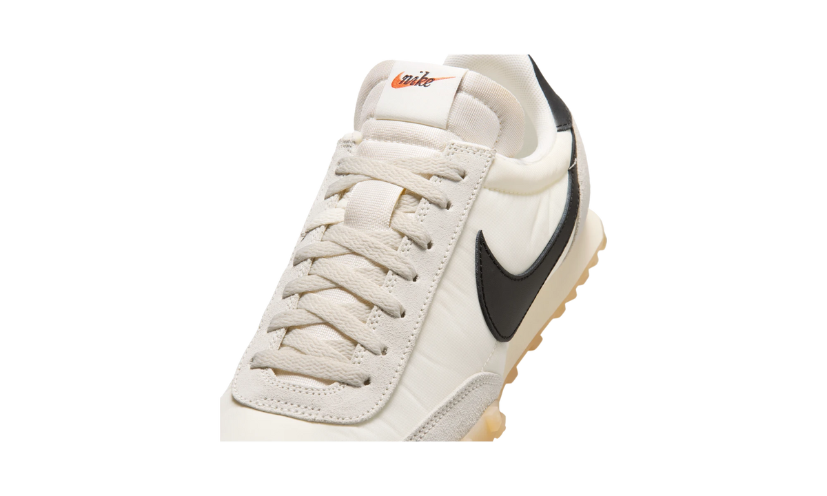Nike Waffle Racer Sail Coconut Milk