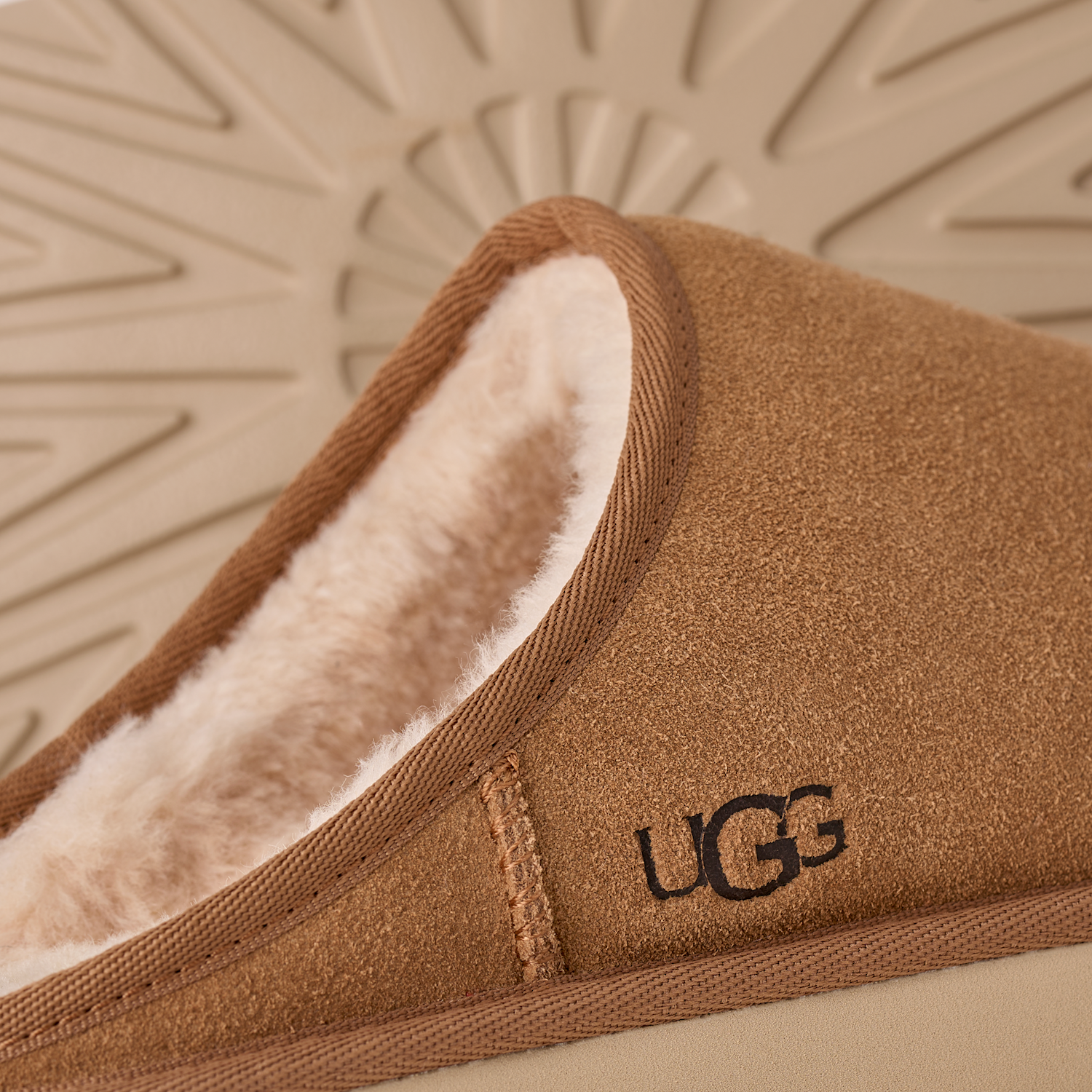 UGG Classic Slip-On Chestnut